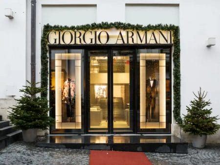 giorgio Armani job opportunities